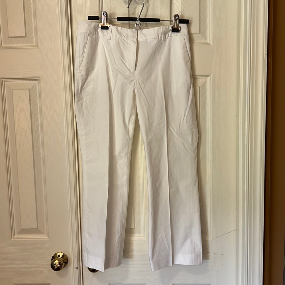 Cropped white pant